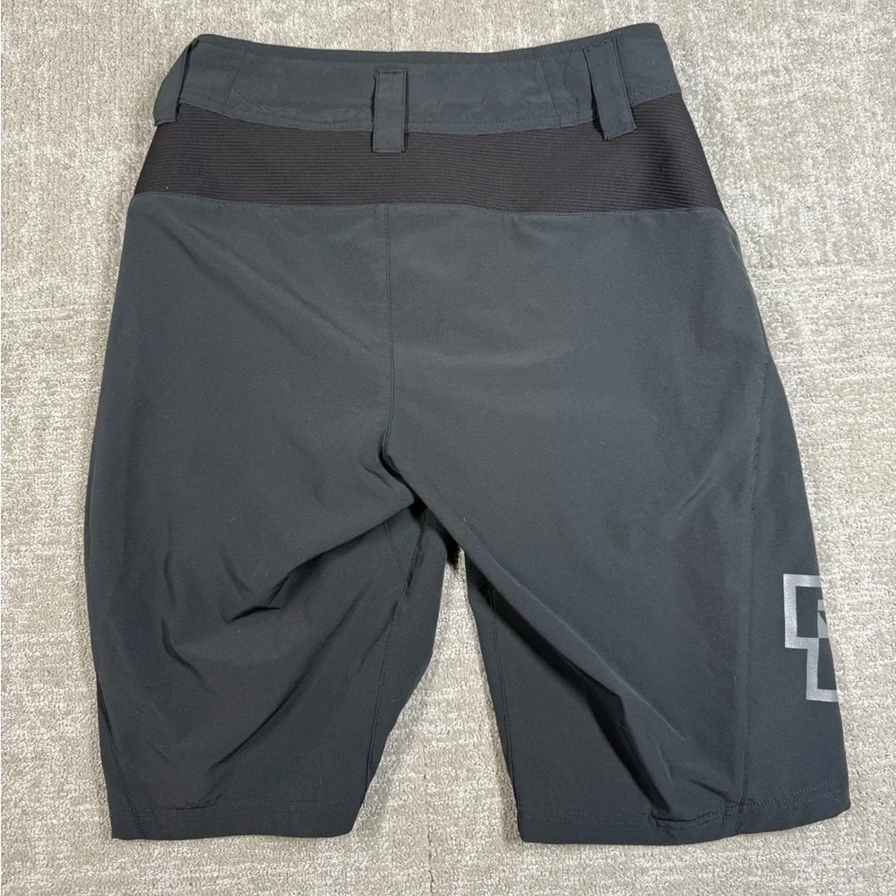 Raceface Agent Black Short Men Size Small - Picture 5 of 5